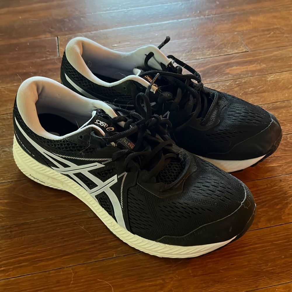 ASICS Gel contend 7 women’s size 9